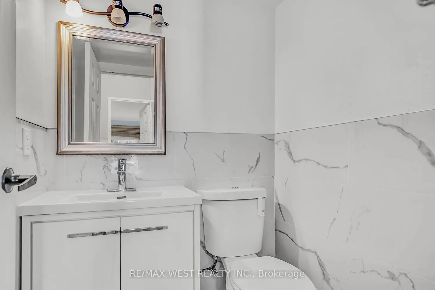 Additional image 14 of 2825 Islington Avenue