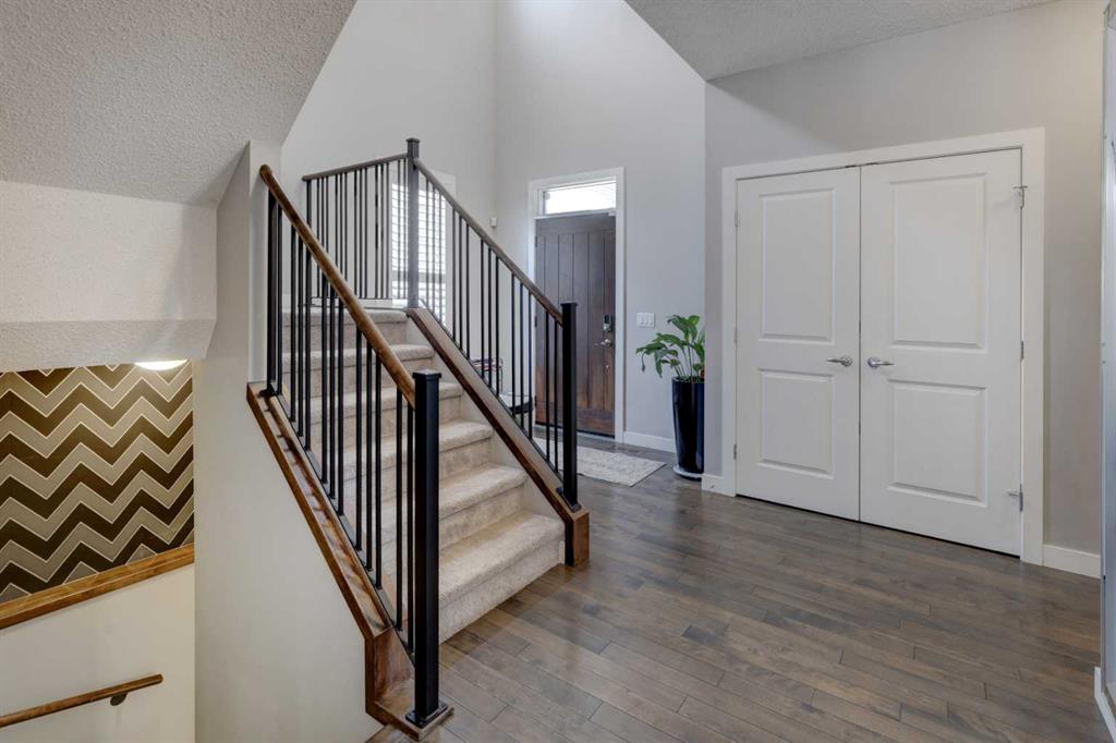 Additional image 3 of 34 Copperpond Street SE, Calgary, AB, T2Z 1J2