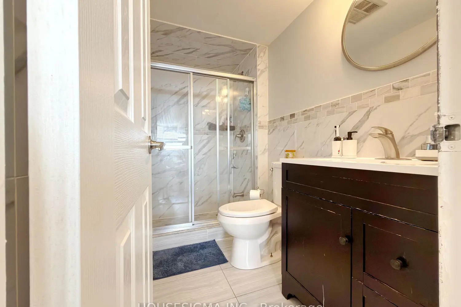 Additional image 5 of 8 Lisa Street 1103