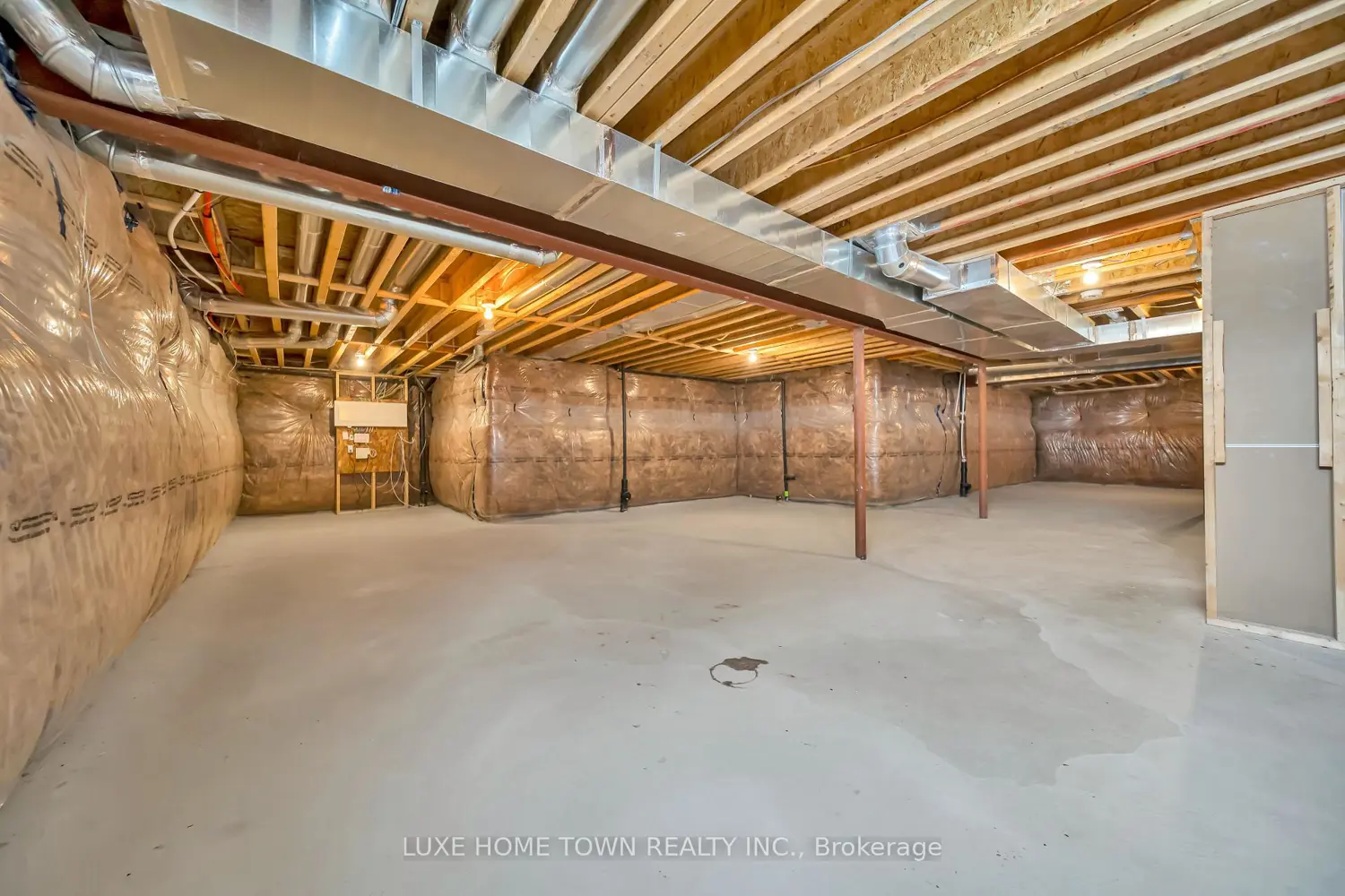 Additional image 18 of 136 Harpin Way