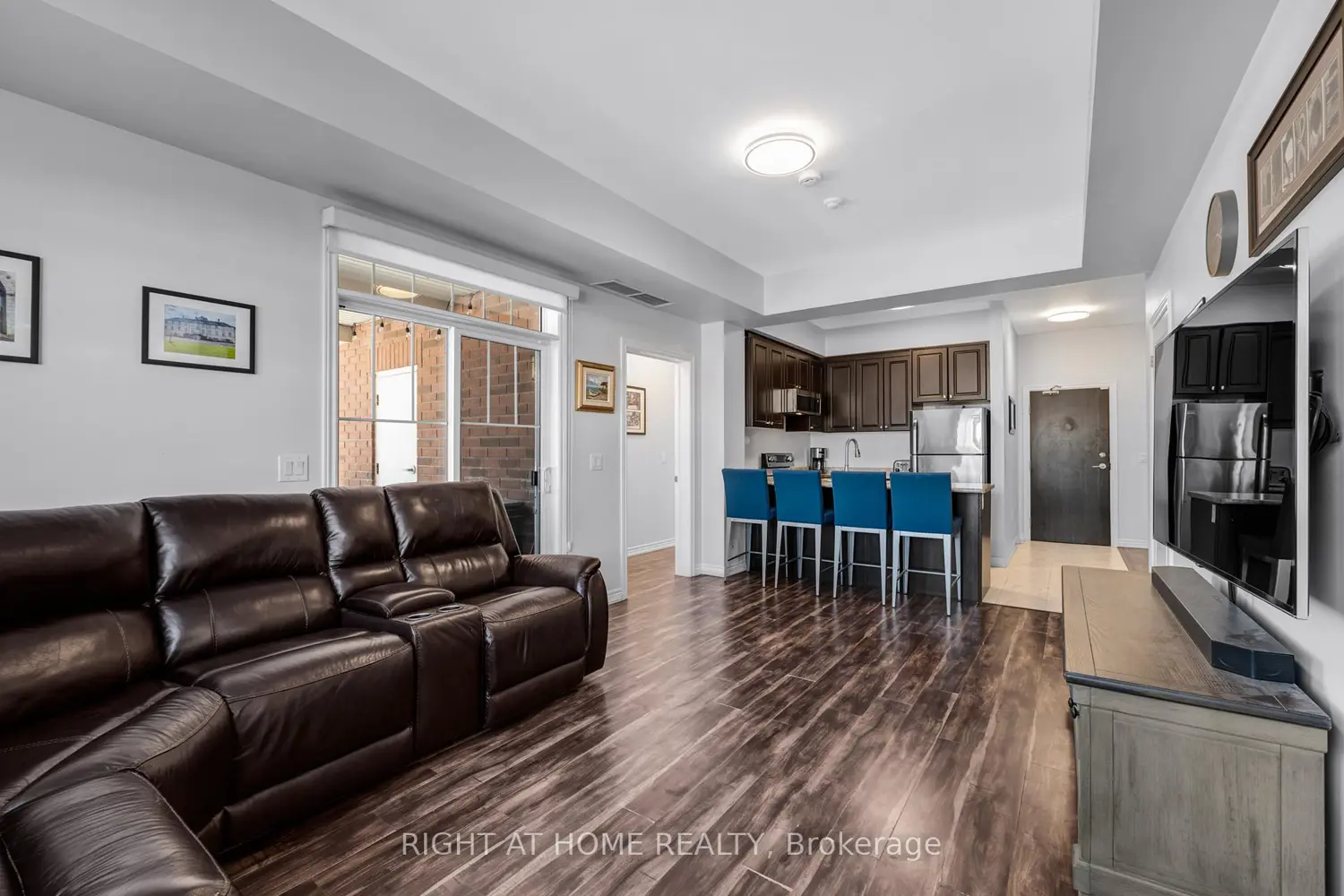 277 Gatwick Drive 101 photo 5