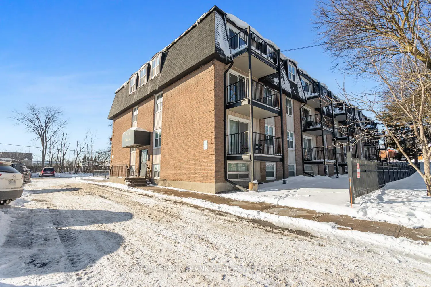 Additional image 15 of 25 College Street 305