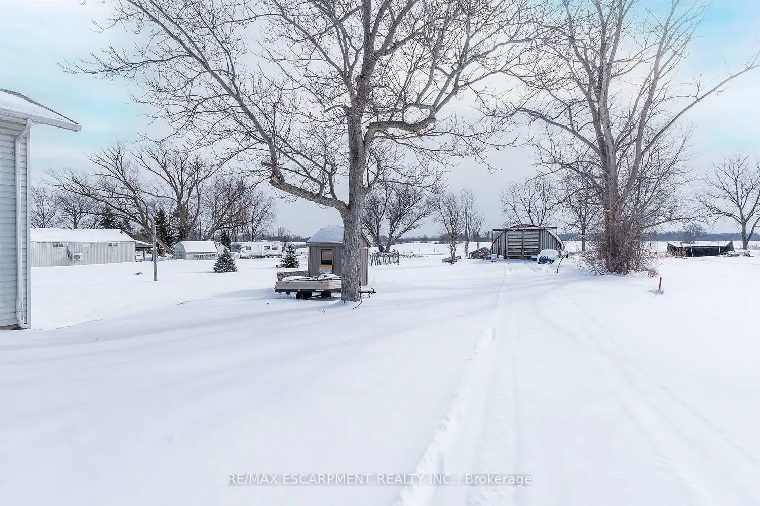 Additional image 16 of 2448 Wilson Street