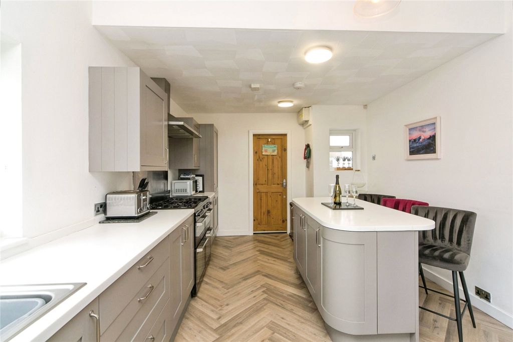 Additional image 8 of 5 bed detached house for salePenrallt Road, Trearddur Bay, Holyhead, Isle Of Anglesey LL65