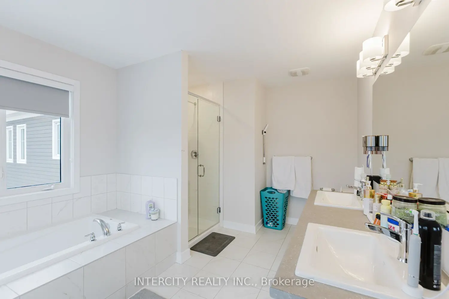 Additional image 14 of 124 Hackamore Crescent