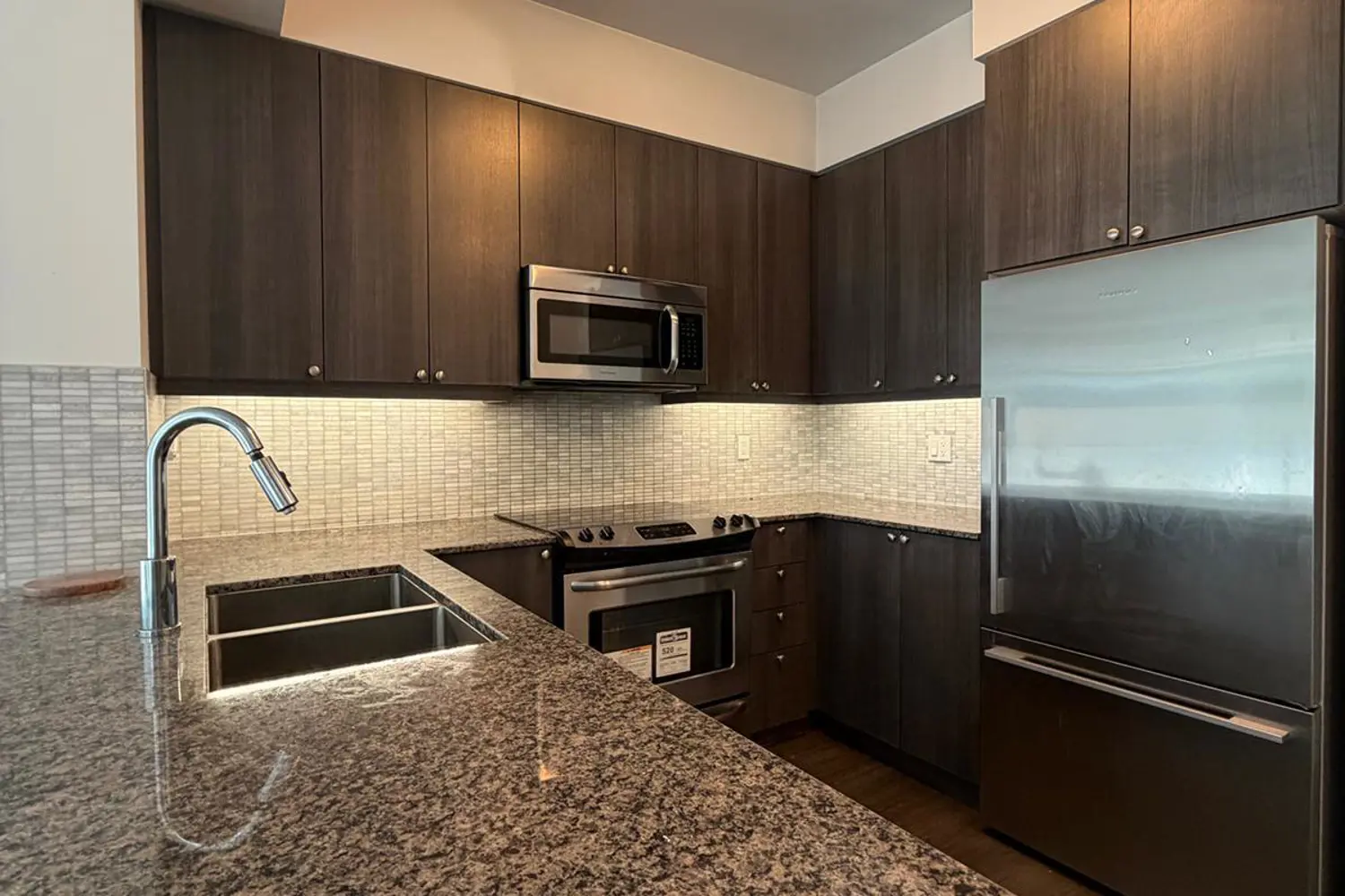 Additional image 3 of 25 Fontenay Court 417