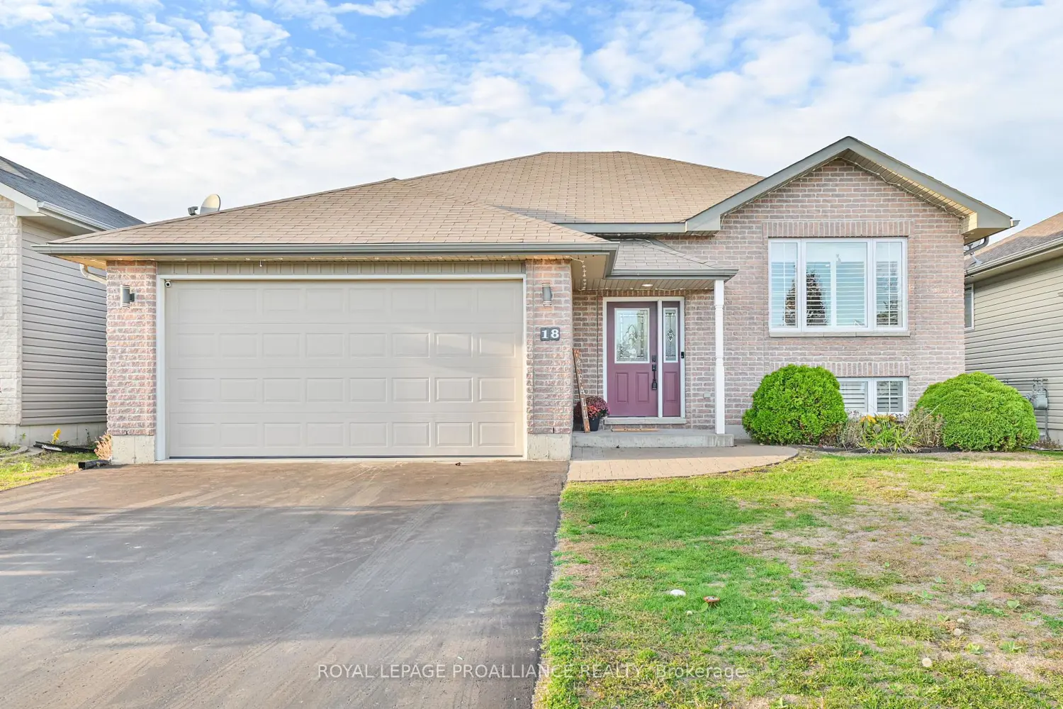 18 Fox Den Drive