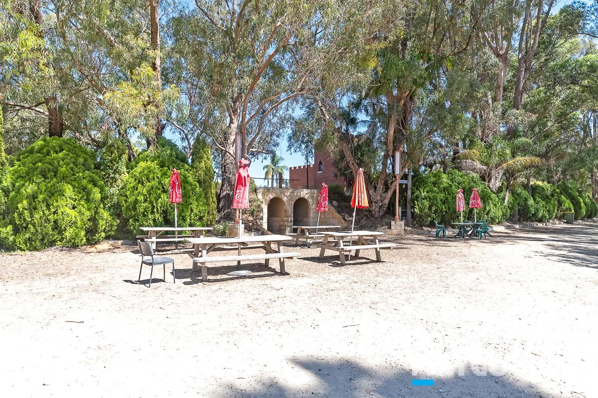 Additional image 9 of 414 Karoborup Road, Carabooda WA 6033