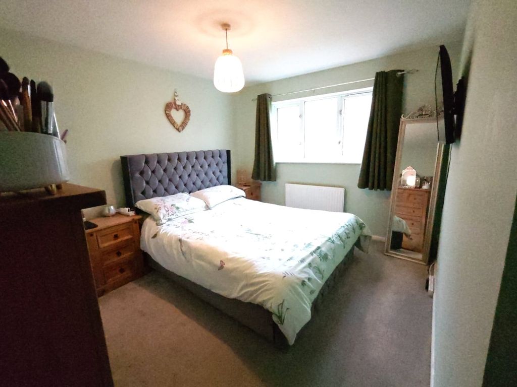 Additional image 10 of 3 bed semi-detached house for saleLlwyn Cyfarthwch, Llanelli, Carmarthenshire SA15