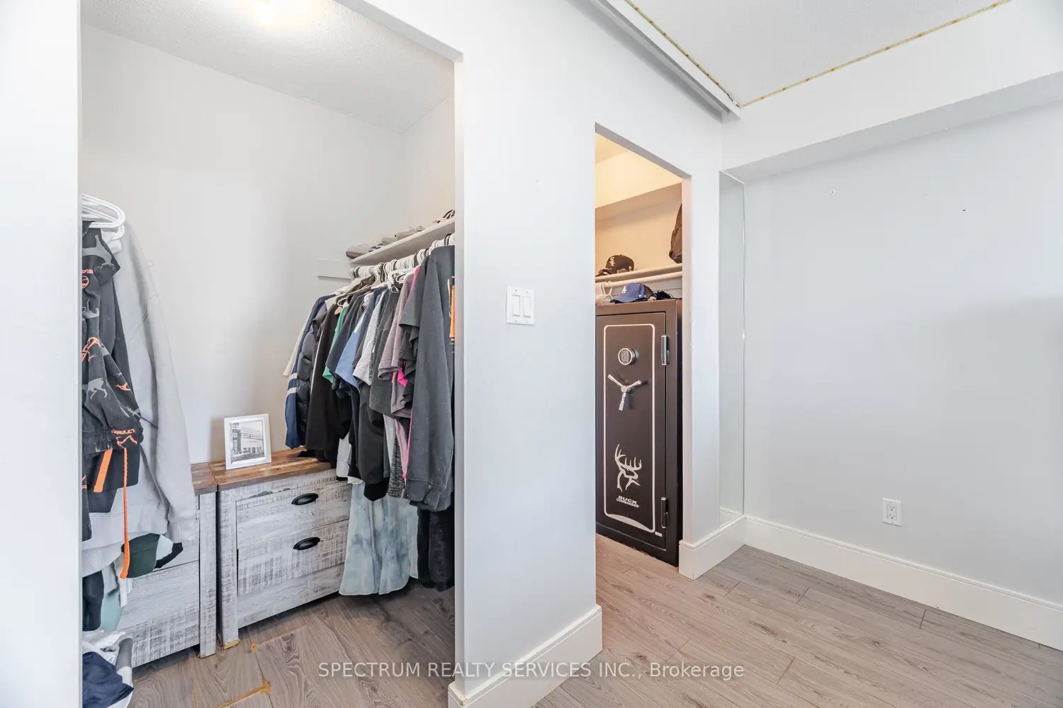 Additional image 13 of 85 Emmett Avenue 1210