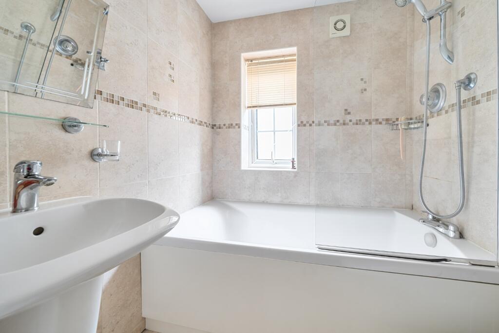 Additional image 15 of Charmouth Road, St. Albans, Hertfordshire, AL1