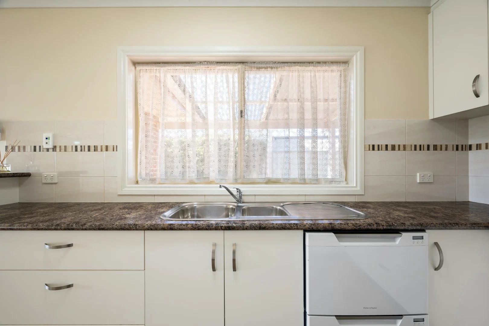 Additional image 7 of 1 Carlyle Court, Rutherglen VIC 3685