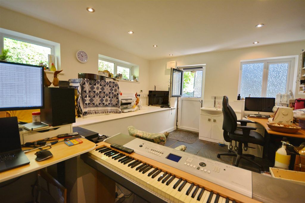 Additional image 26 of 3 bed detached house for saleTelford Road, Menai Bridge, Anglesey LL59