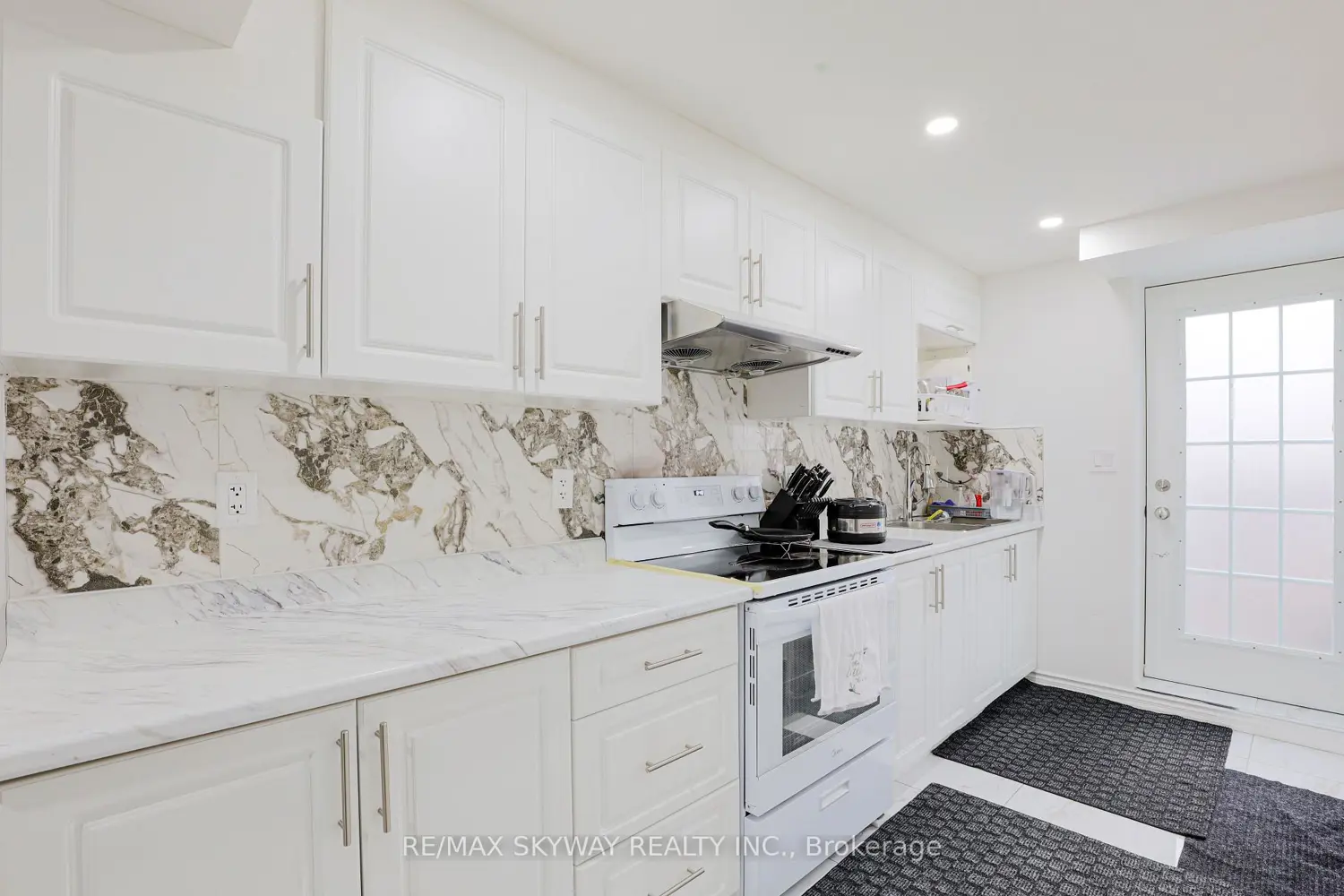 Additional image 9 of 379 Valleyway Drive