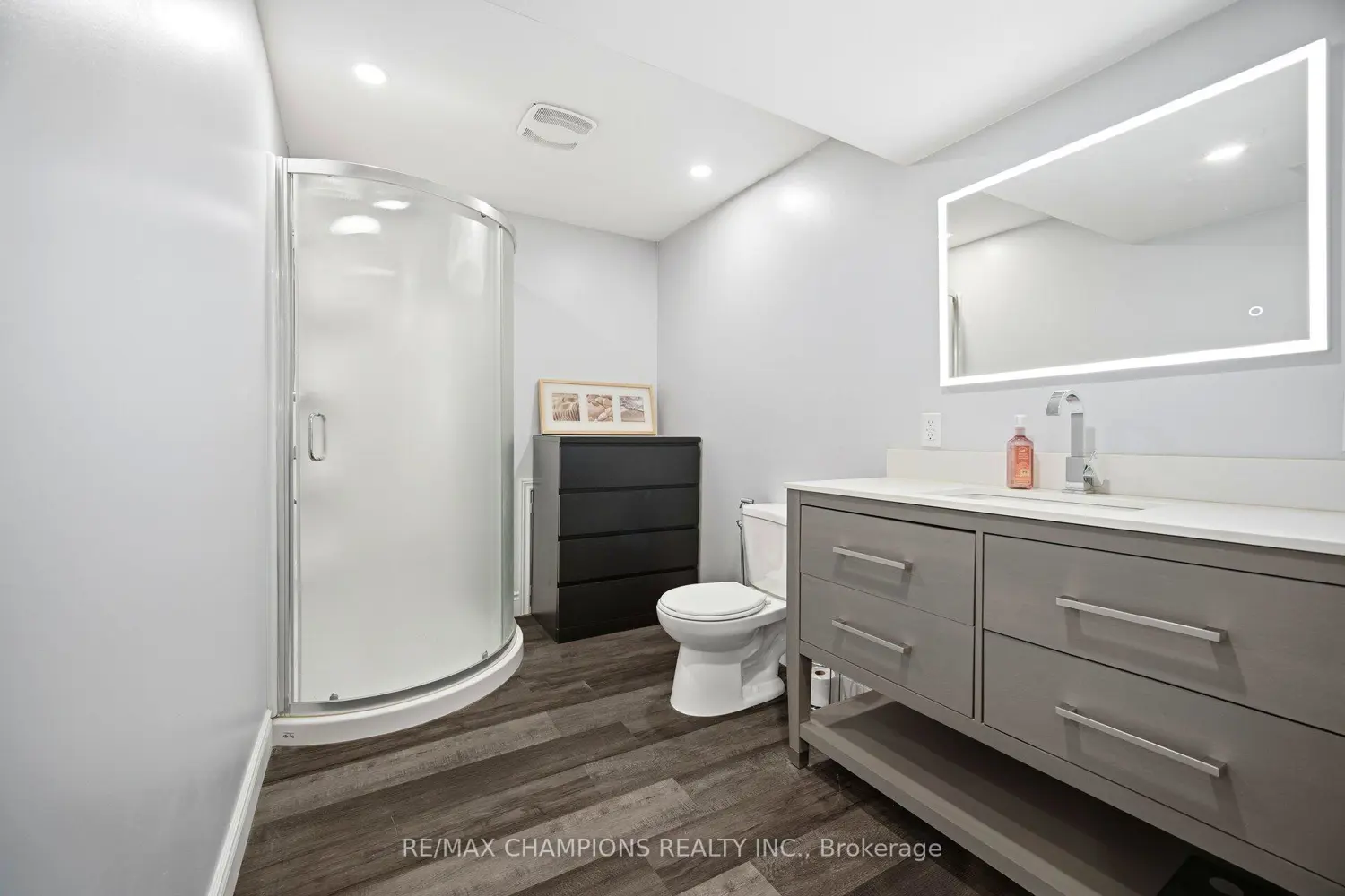 Additional image 18 of 64 Greenbriar Road