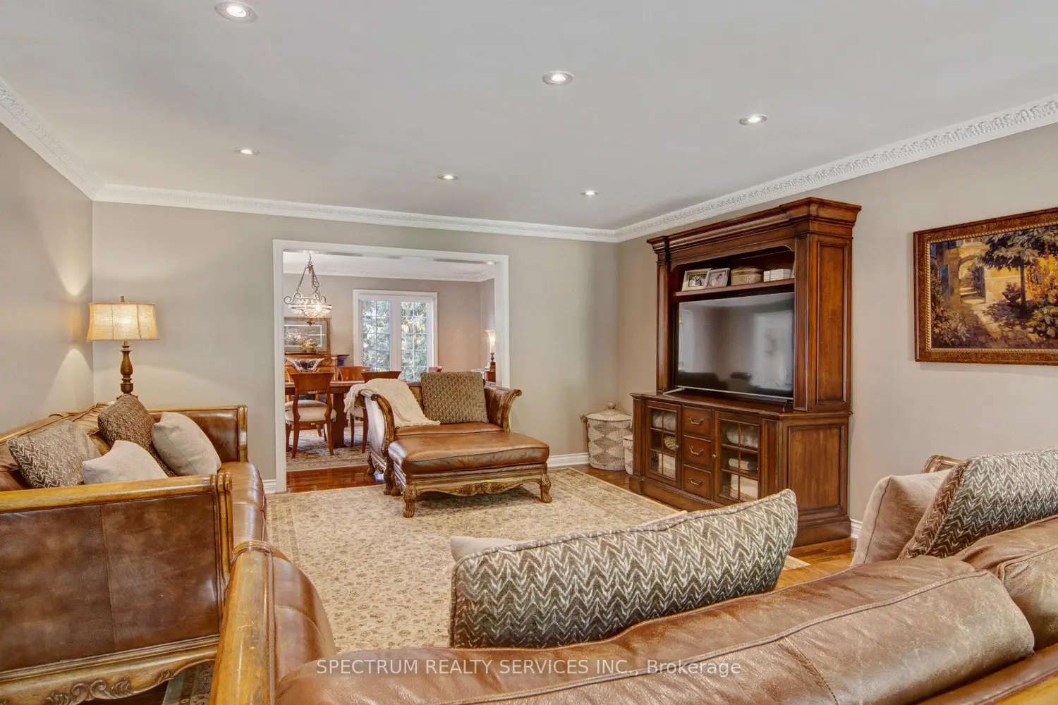 172 Charmaine Road photo 4