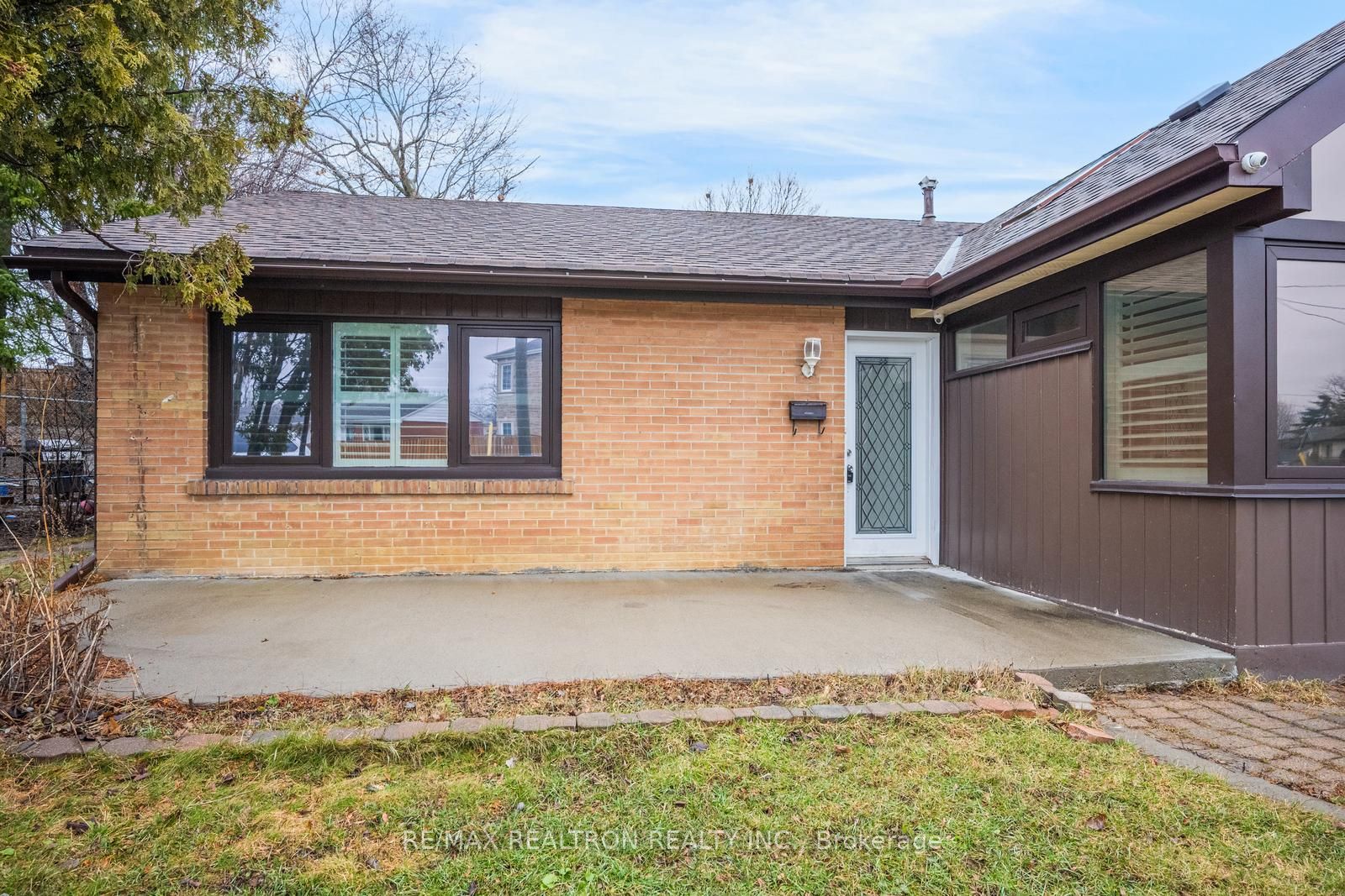 Additional image 3 of 30 Lawrence Crescent, Brampton, ON, L6W 2P3