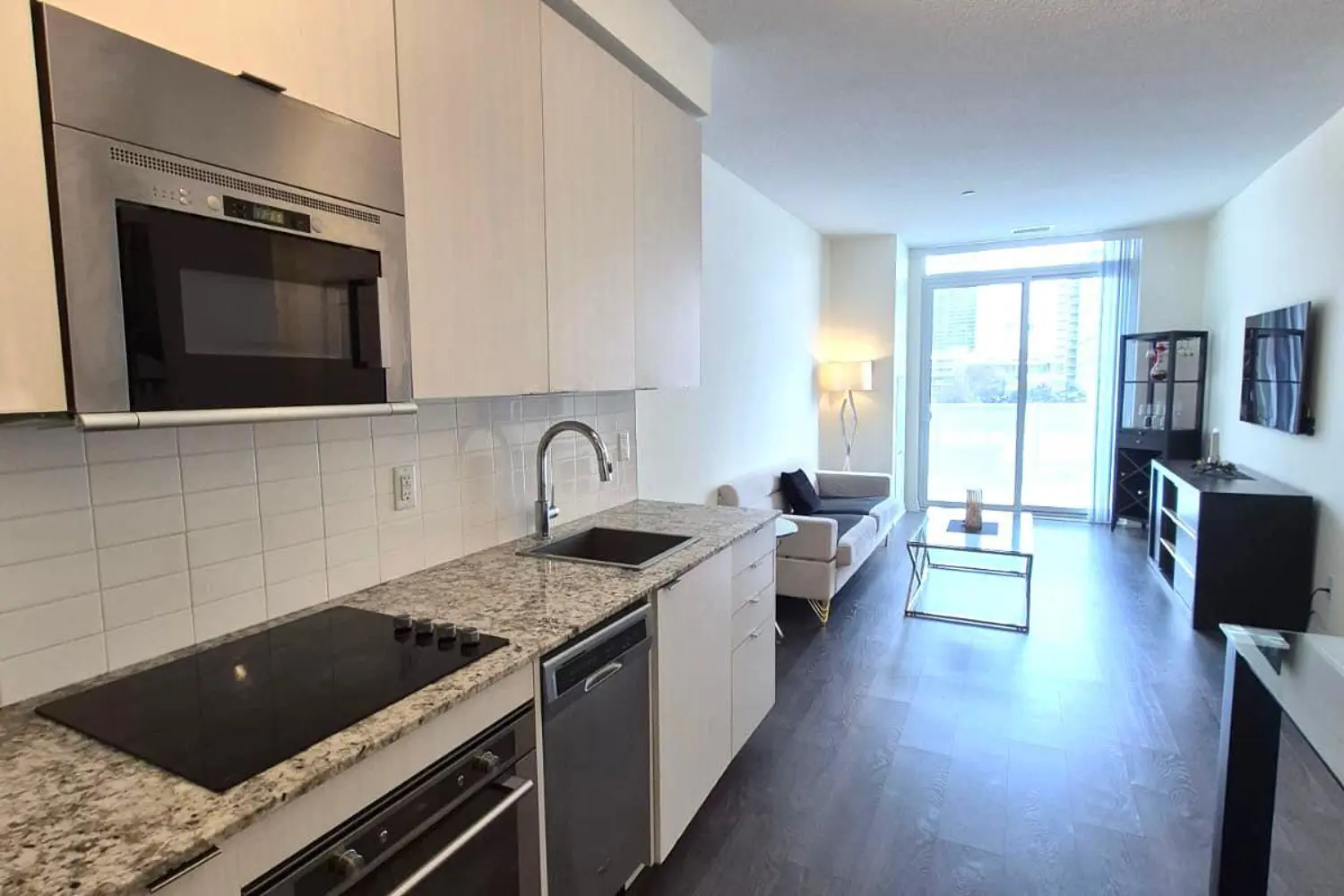 Additional image 4 of 101 Erskine Avenue 512