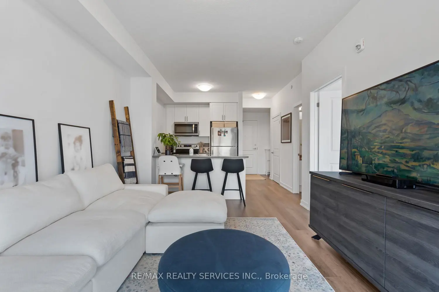 Additional image 4 of 5055 Greenlane Road 222