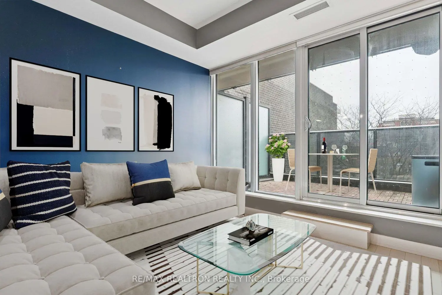 Additional image 14 of 330 Richmond Street 307