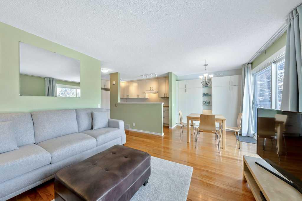 Additional image 6 of 50 Cedarwood Rise SW, Calgary, AB, T2W3H9