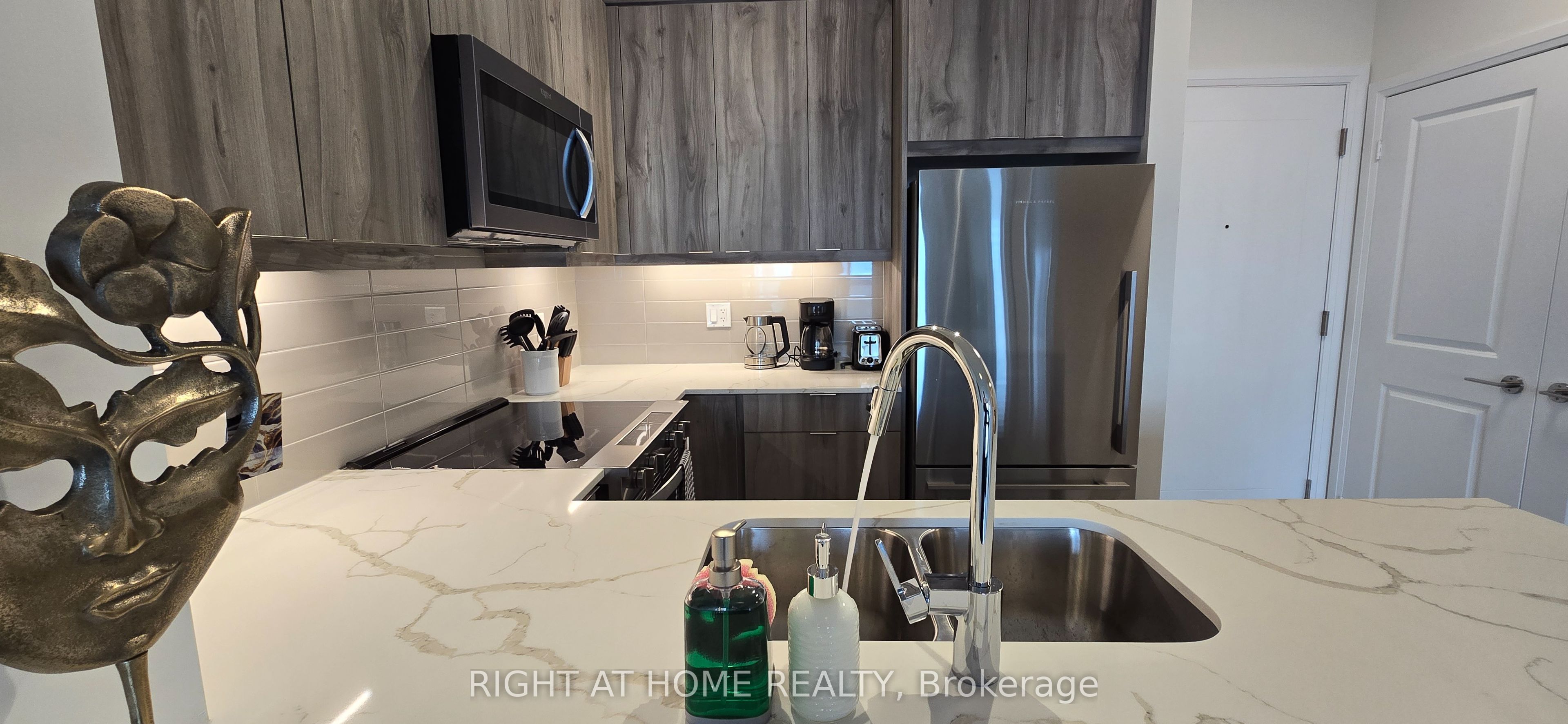 Additional image 5 of 2302-15 Watergarden Drive, Mississauga, ON, L5R 0H4