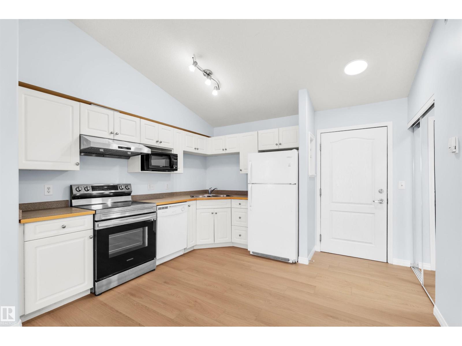 Additional image 2 of 530-7511 171 Street NW, Edmonton, AB, T5T6S7