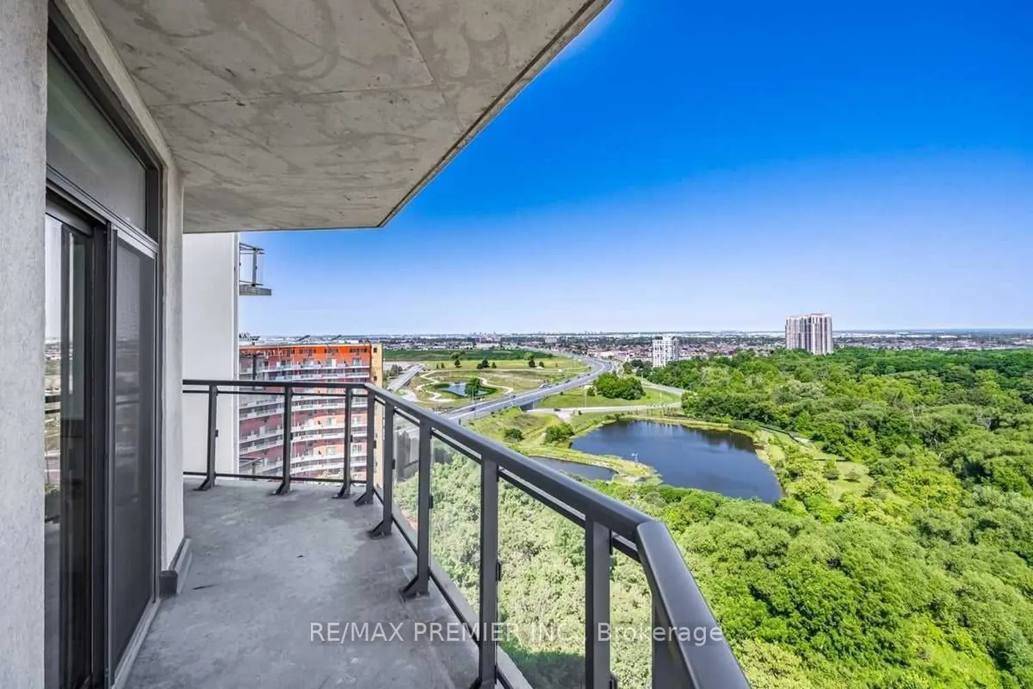 Additional image 17 of 840 Queens Plate Drive 1405