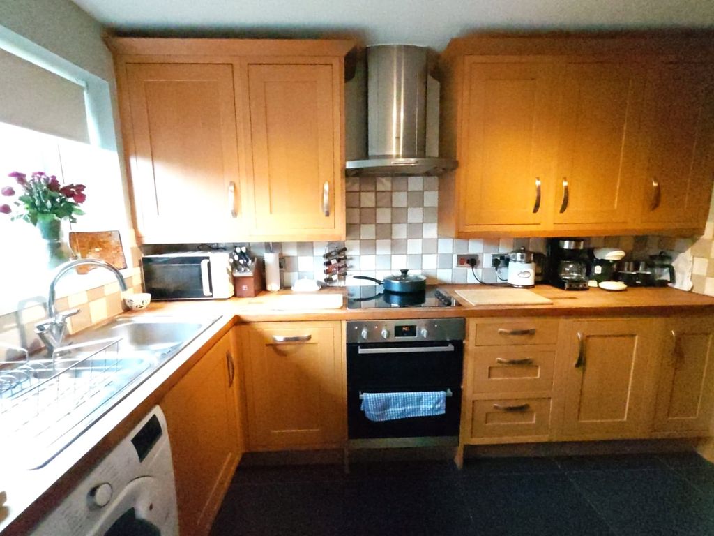Additional image 6 of 3 bed semi-detached house for saleLlwyn Cyfarthwch, Llanelli, Carmarthenshire SA15