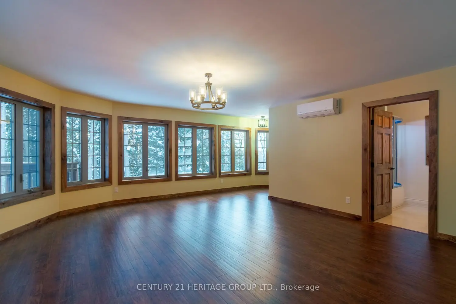 Additional image 13 of 35 Keefer Street