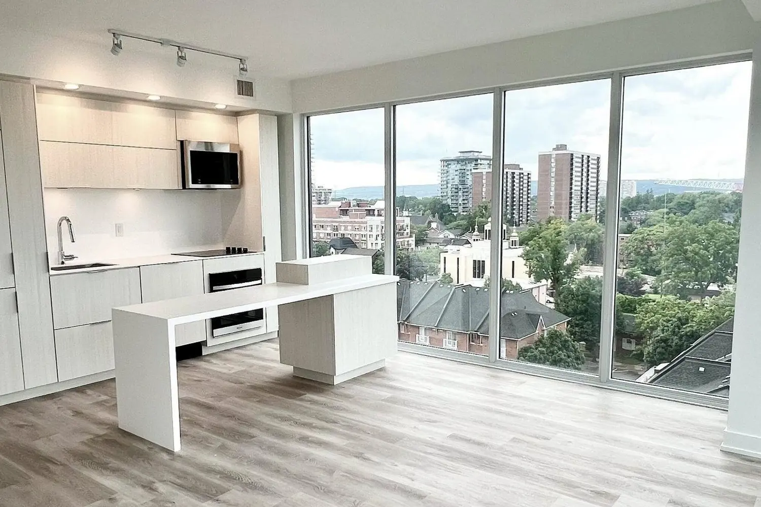 Additional image 6 of 370 Martha Street 802