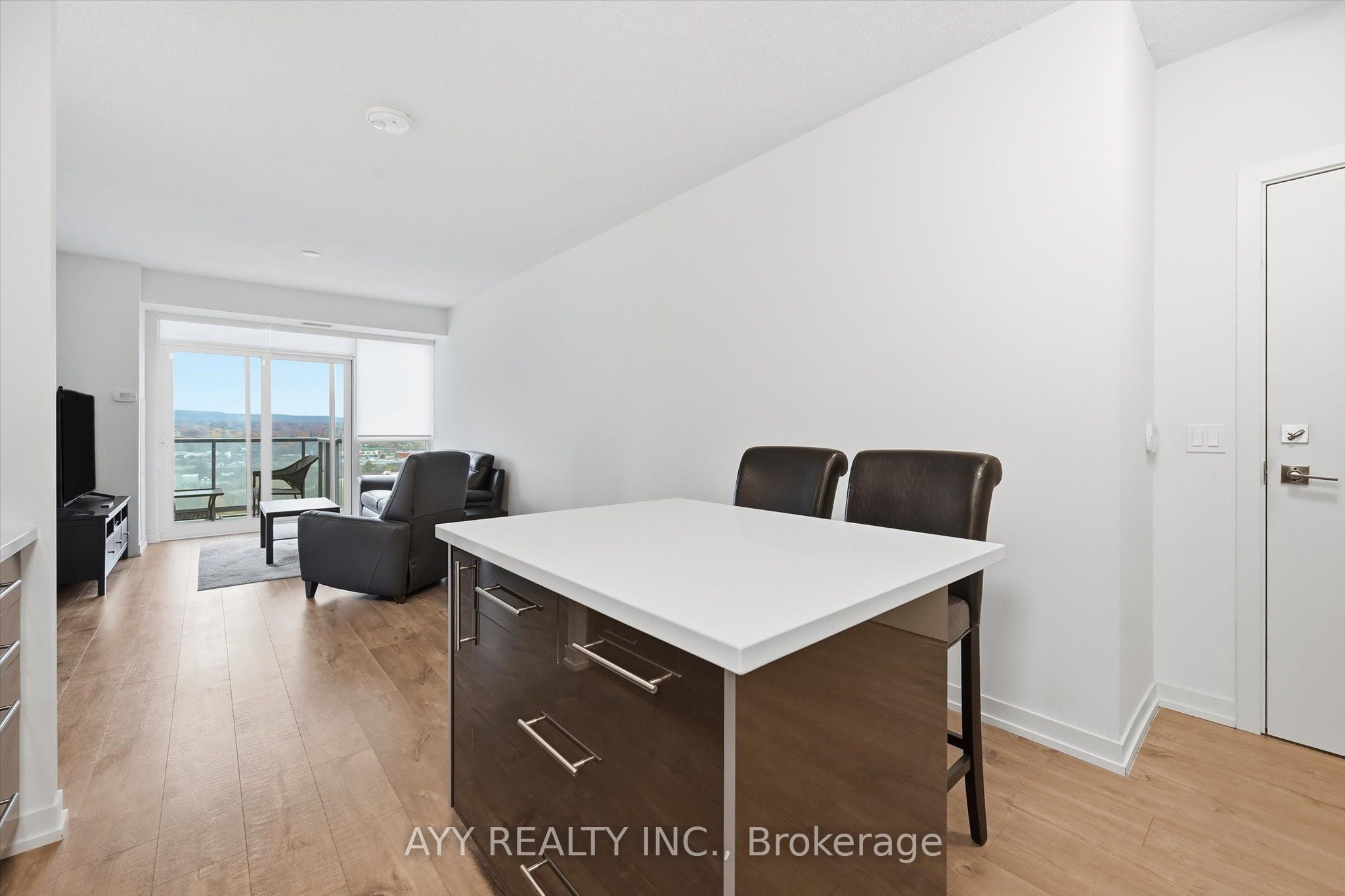 Additional image 4 of 1709-2093 Fairview Street, Burlington, ON, L7R 0E6