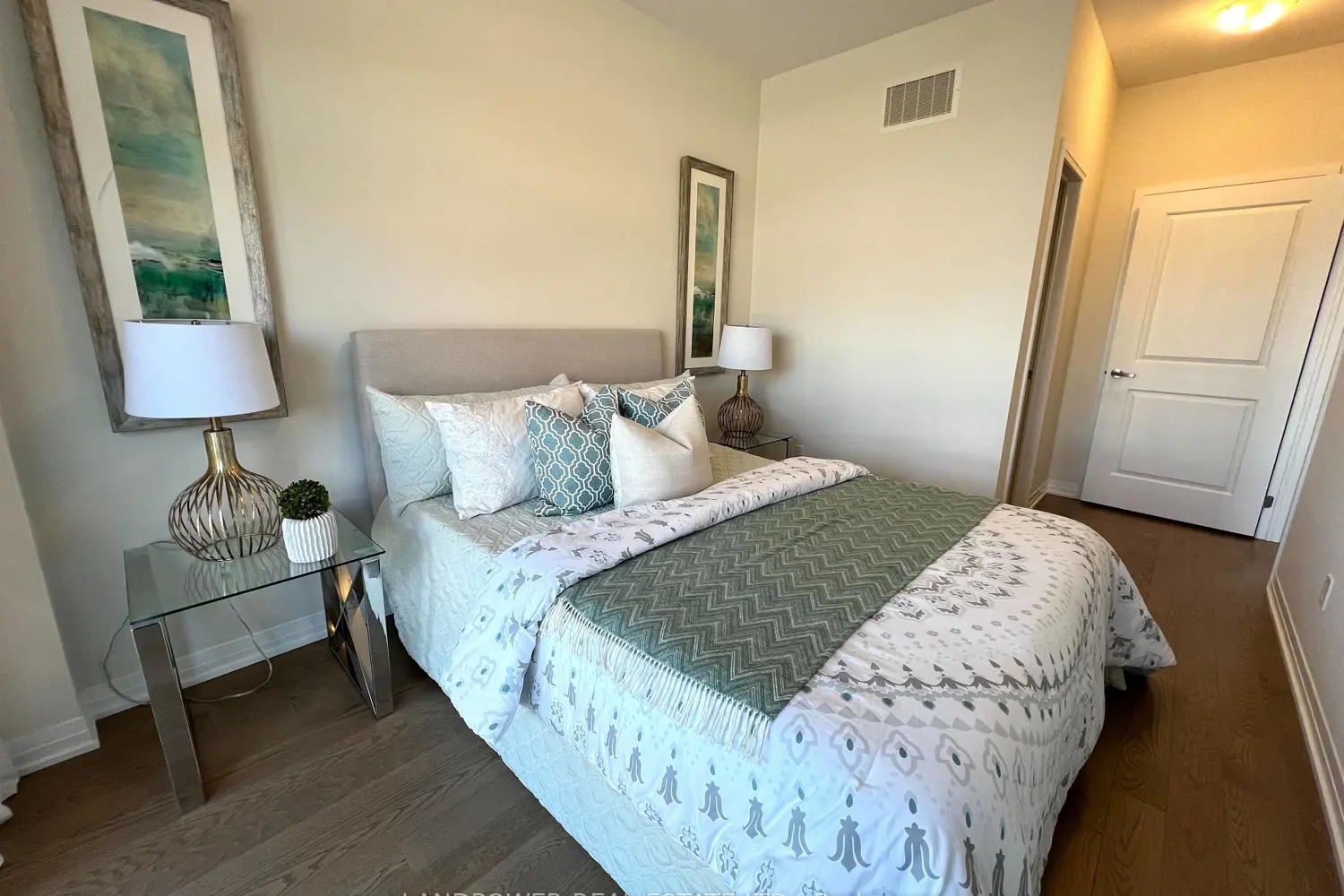 Additional image 9 of 1655 Bur Oak Avenue