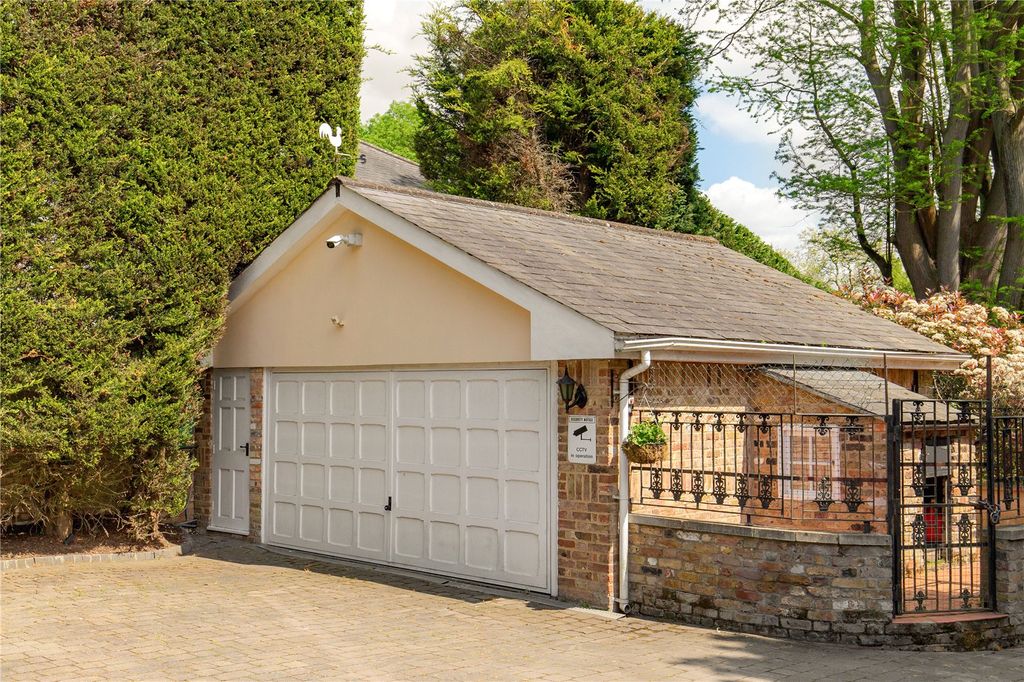 Additional image 21 of 7 bed detached house for saleHighwood Hill, Mill Hill, London NW7