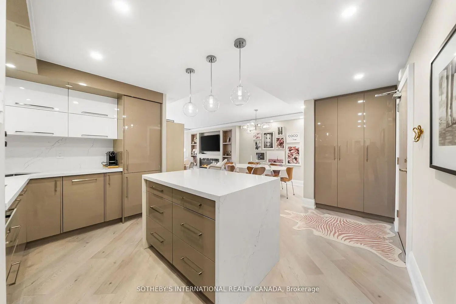 Additional image 7 of 235 St Clair Avenue 301