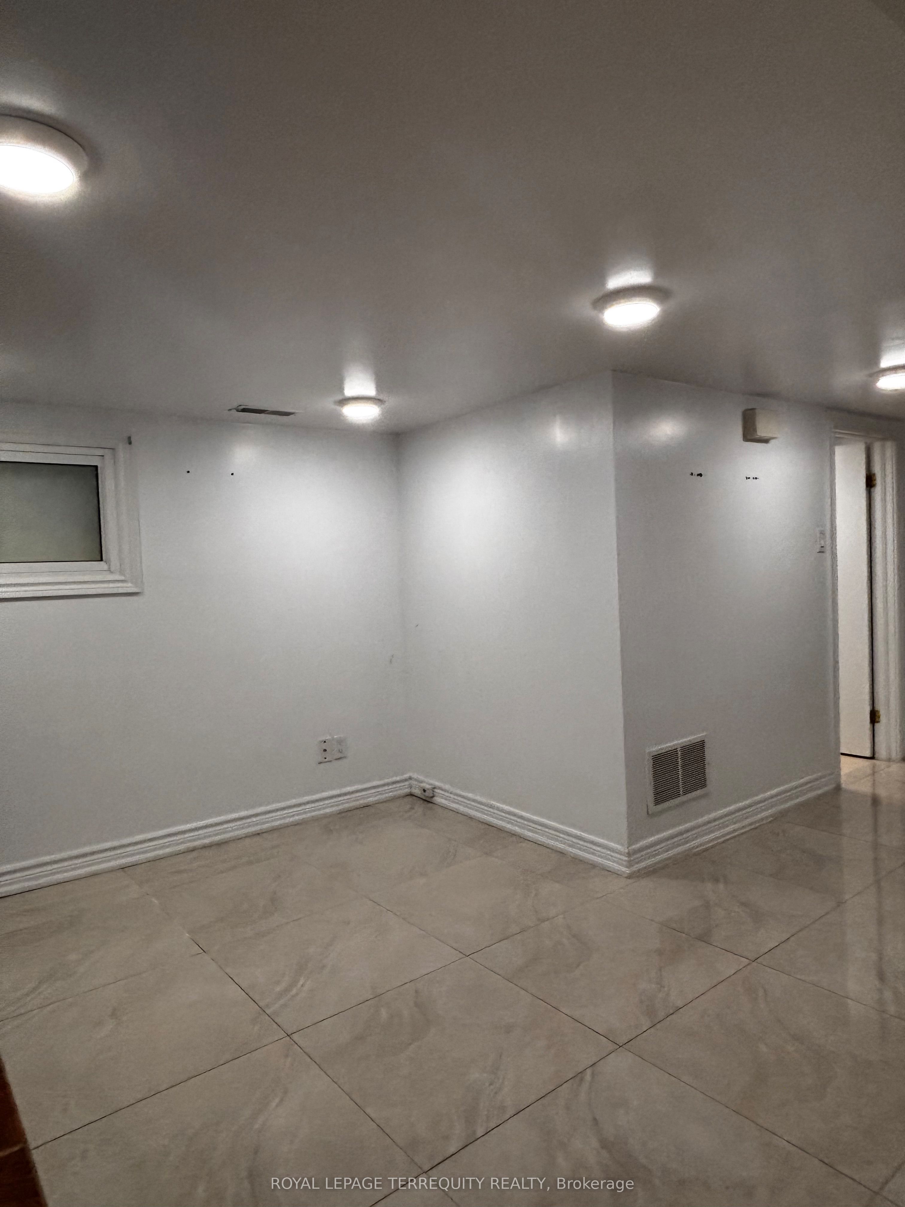 Additional image 6 of Basement-433 Symington Avenue, Toronto, ON, M6N 2W4