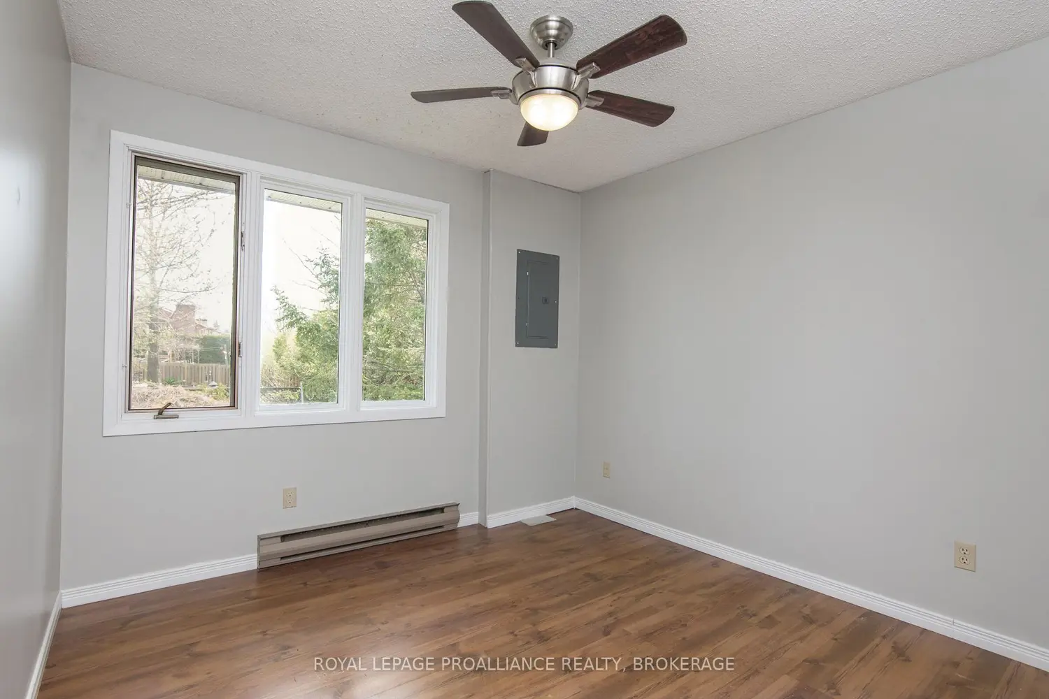 Additional image 8 of 355 Portsmouth Avenue