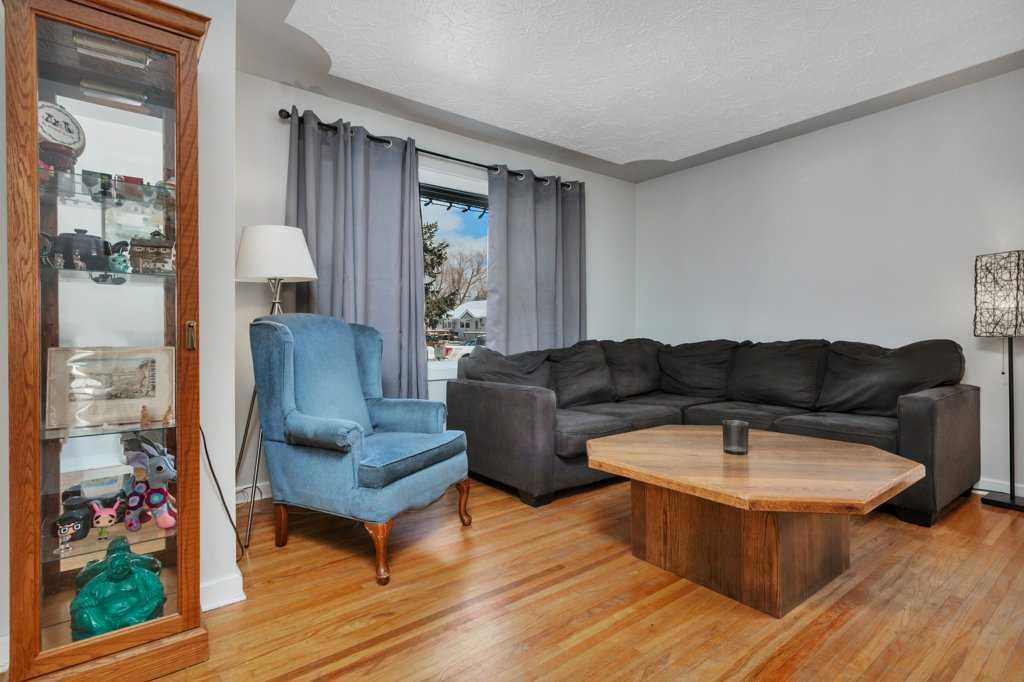 Additional image 3 of 3601 41 Avenue, Red Deer, AB, T4N 2X7