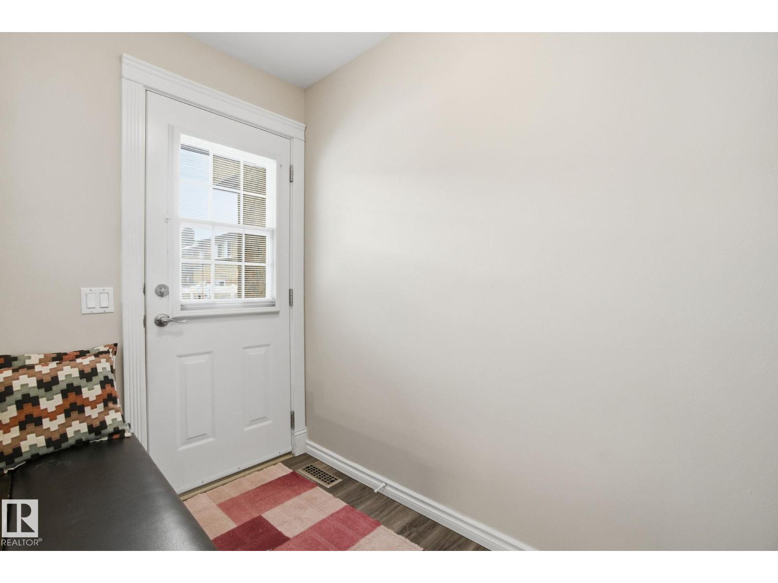Additional image 3 of 150 Woodborough Way NW, Edmonton, AB, T5Y1N2