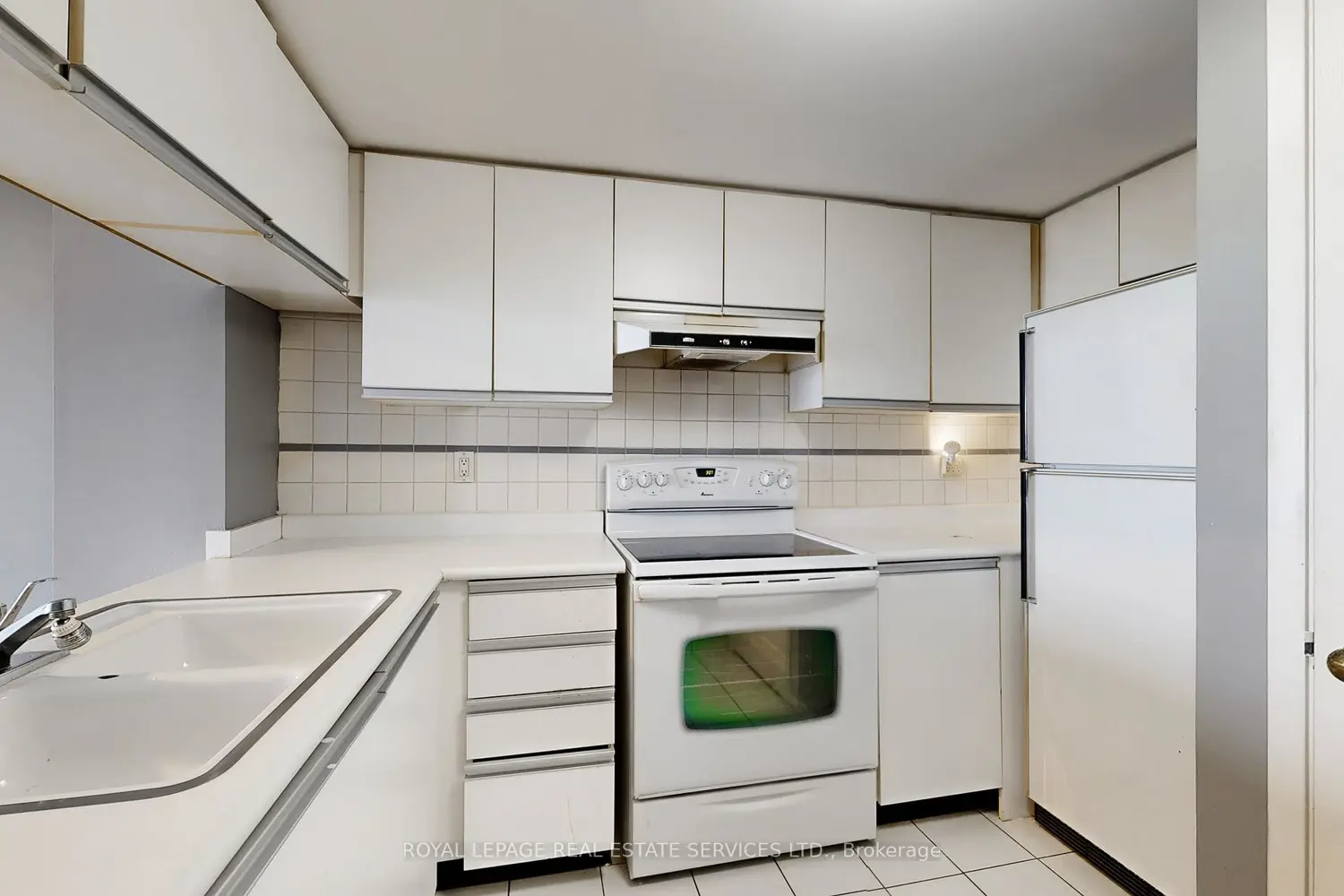 Additional image 11 of 298 Jarvis Street 1705