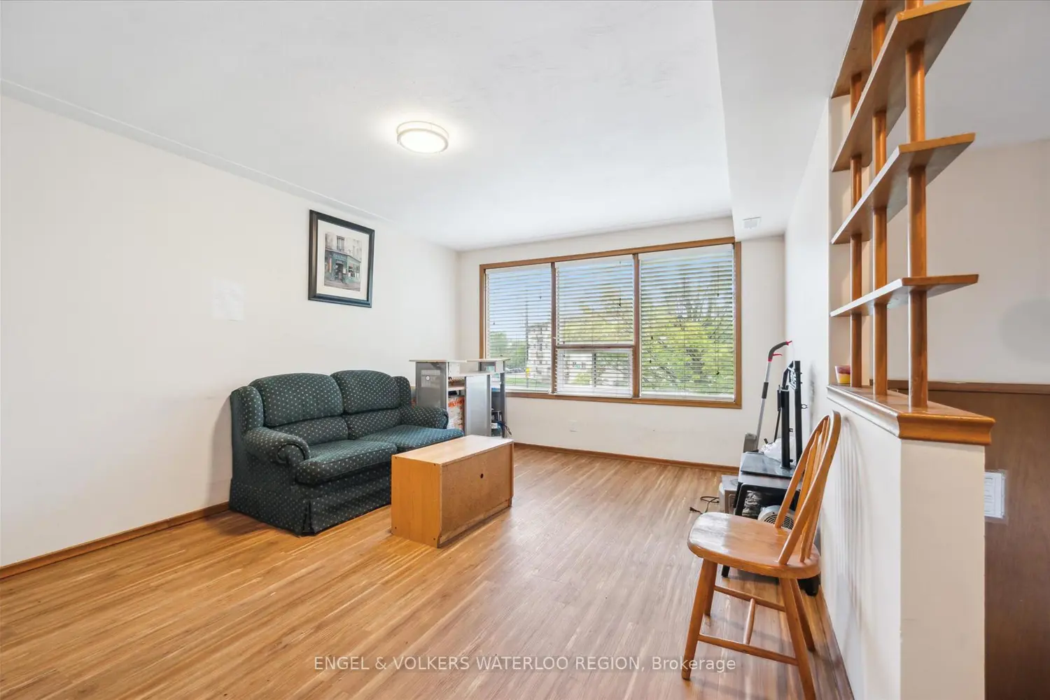 Additional image 8 of 155 University Avenue