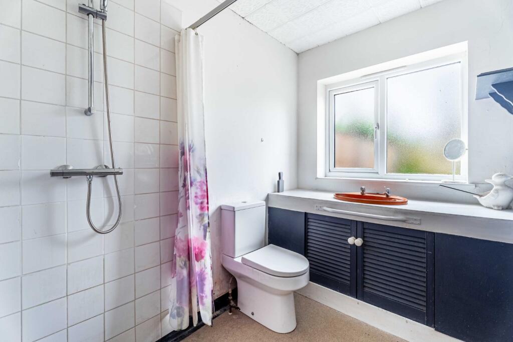 Additional image 6 of Leyland Avenue, St. Albans, Hertfordshire, AL1