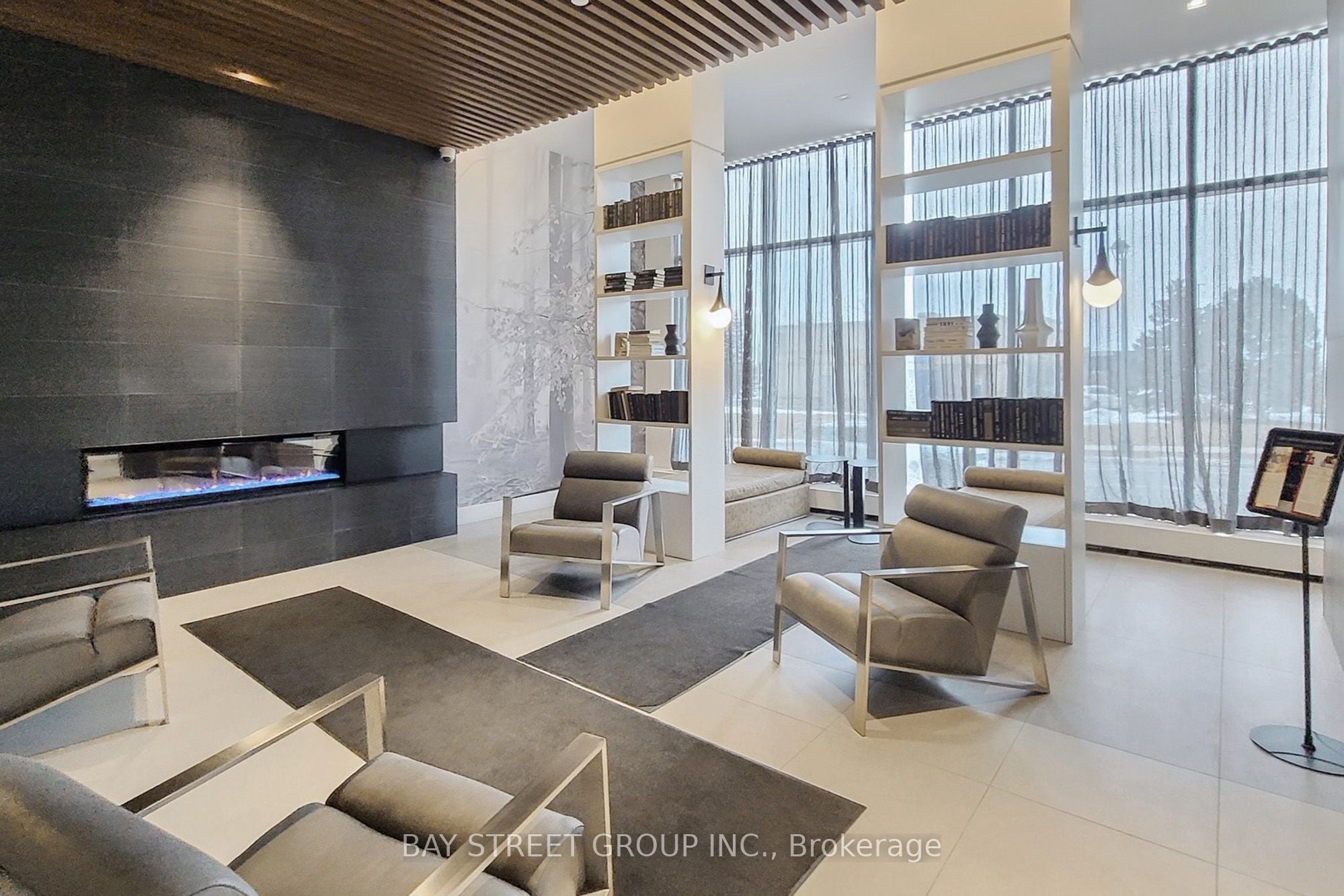 Additional image 3 of 1101-297 Oak Walk Drive, Oakville, ON, L6H 6Z3