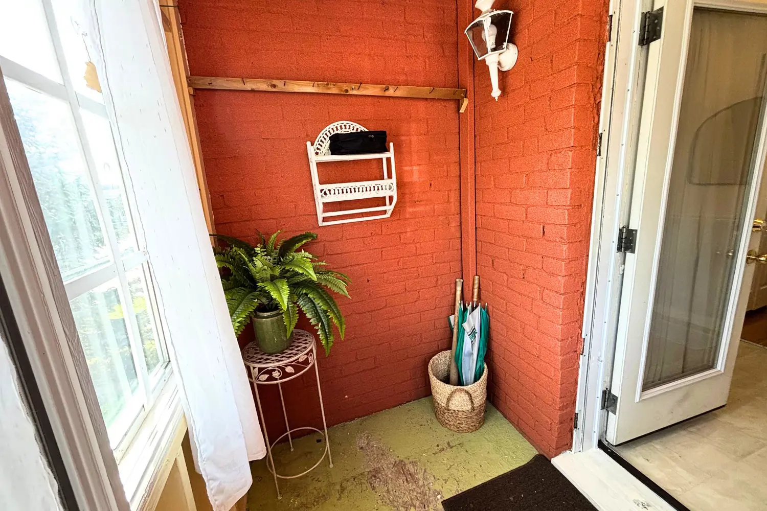 Additional image 5 of 695 High Street