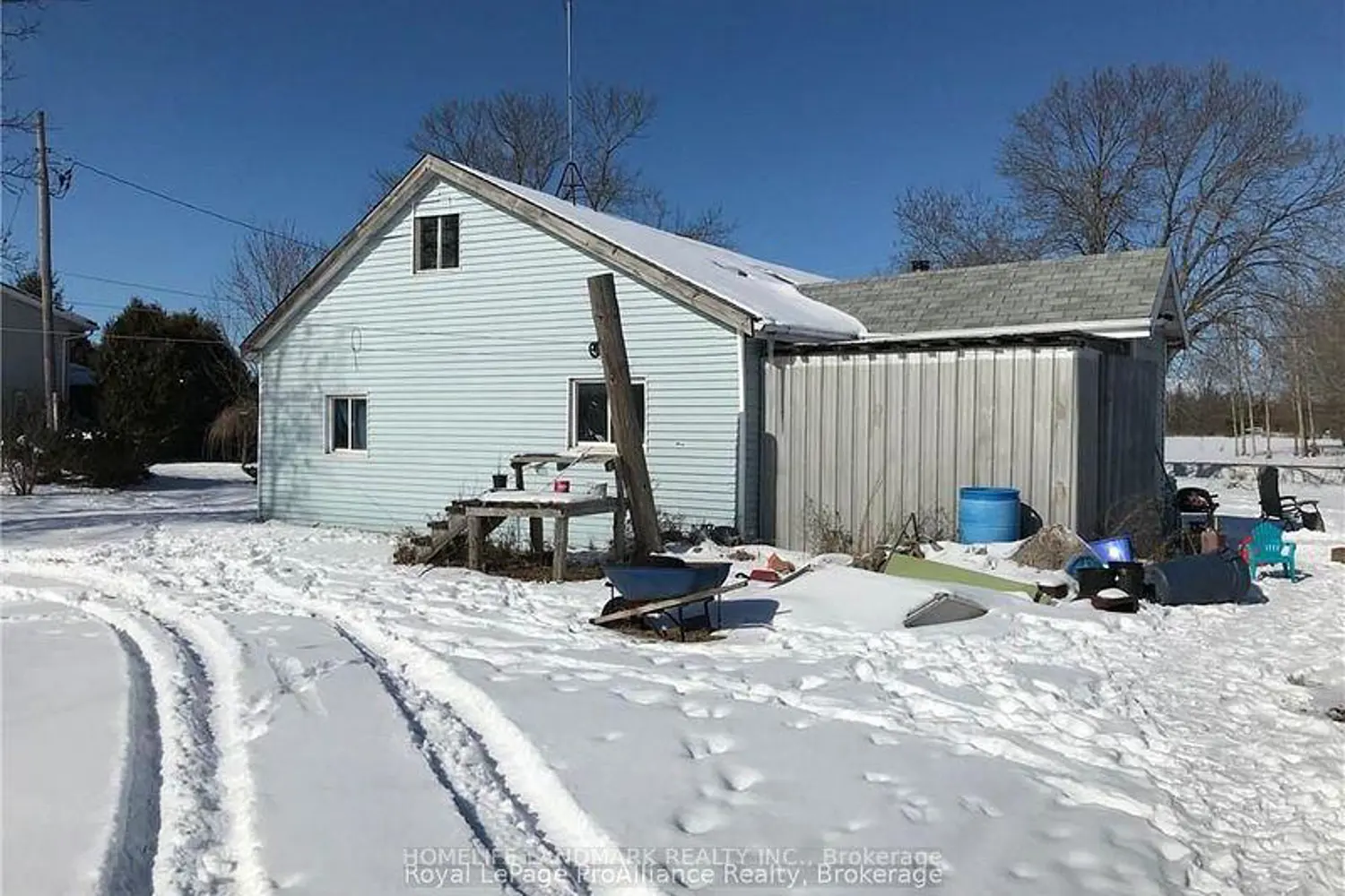 537 Burr Road photo 3