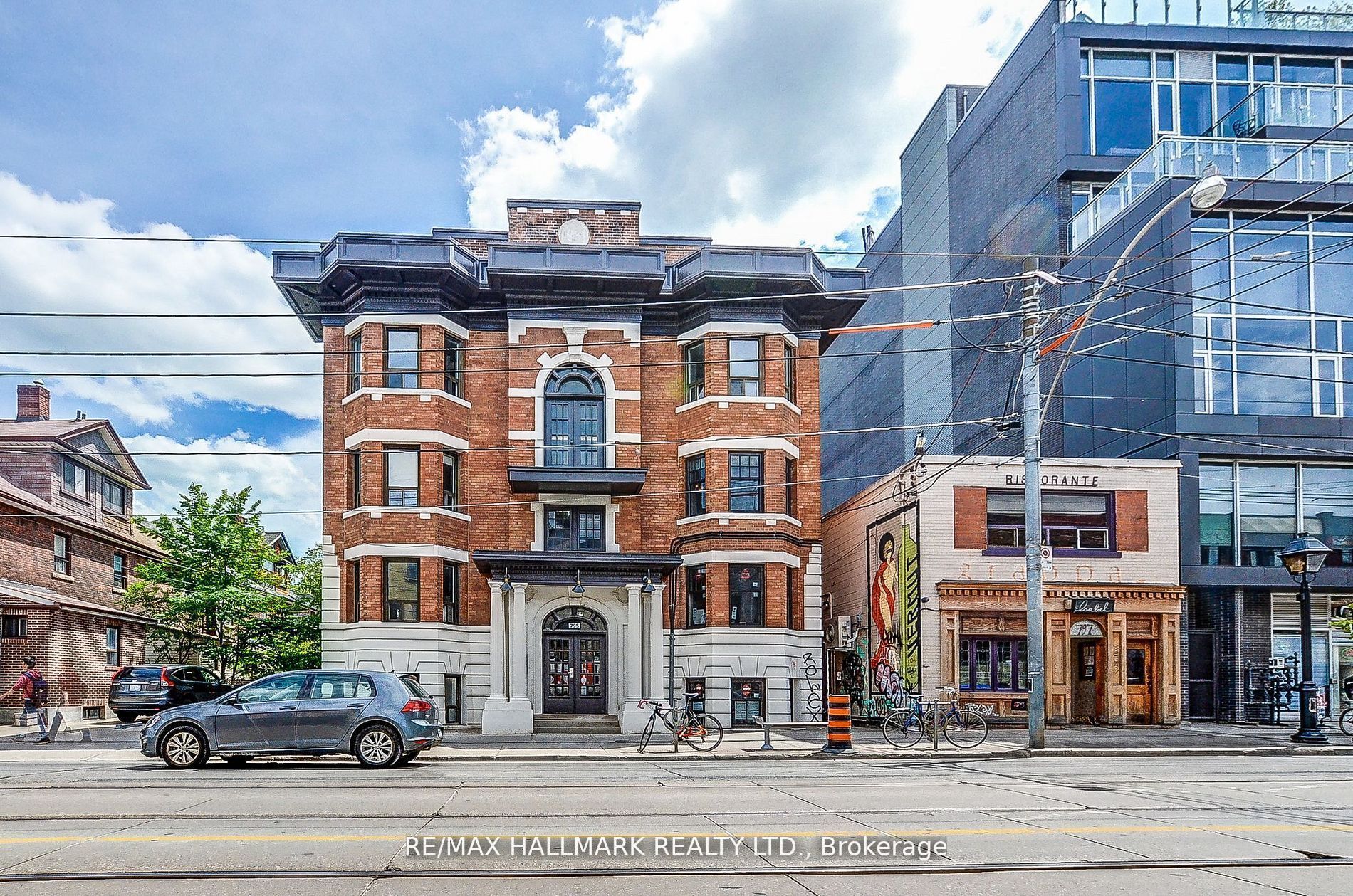 1A-795 College Street, Toronto, ON, M6G 1C7