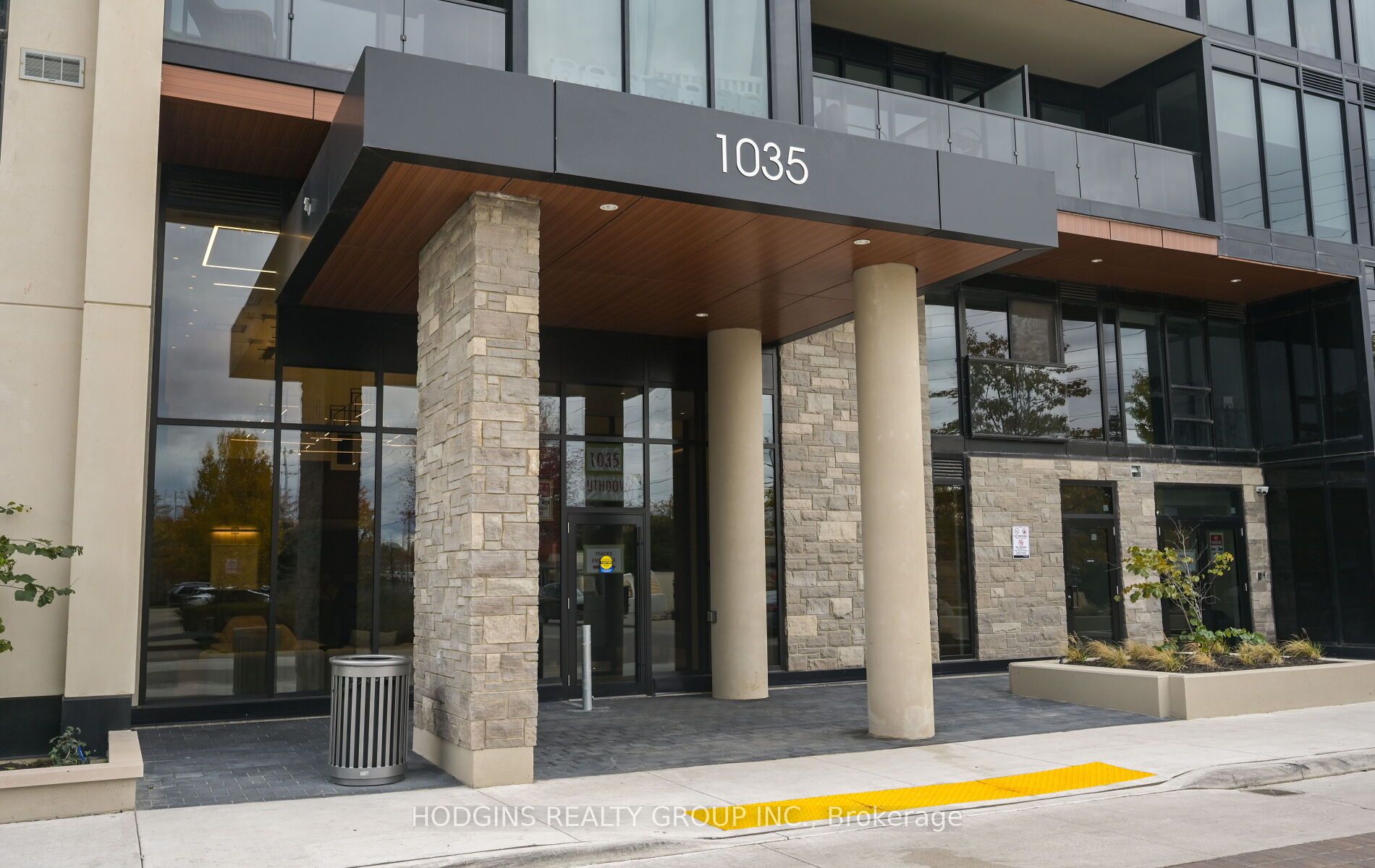 Additional image 2 of 106-1035 Southdown Road, Mississauga, ON, L5J 0A2