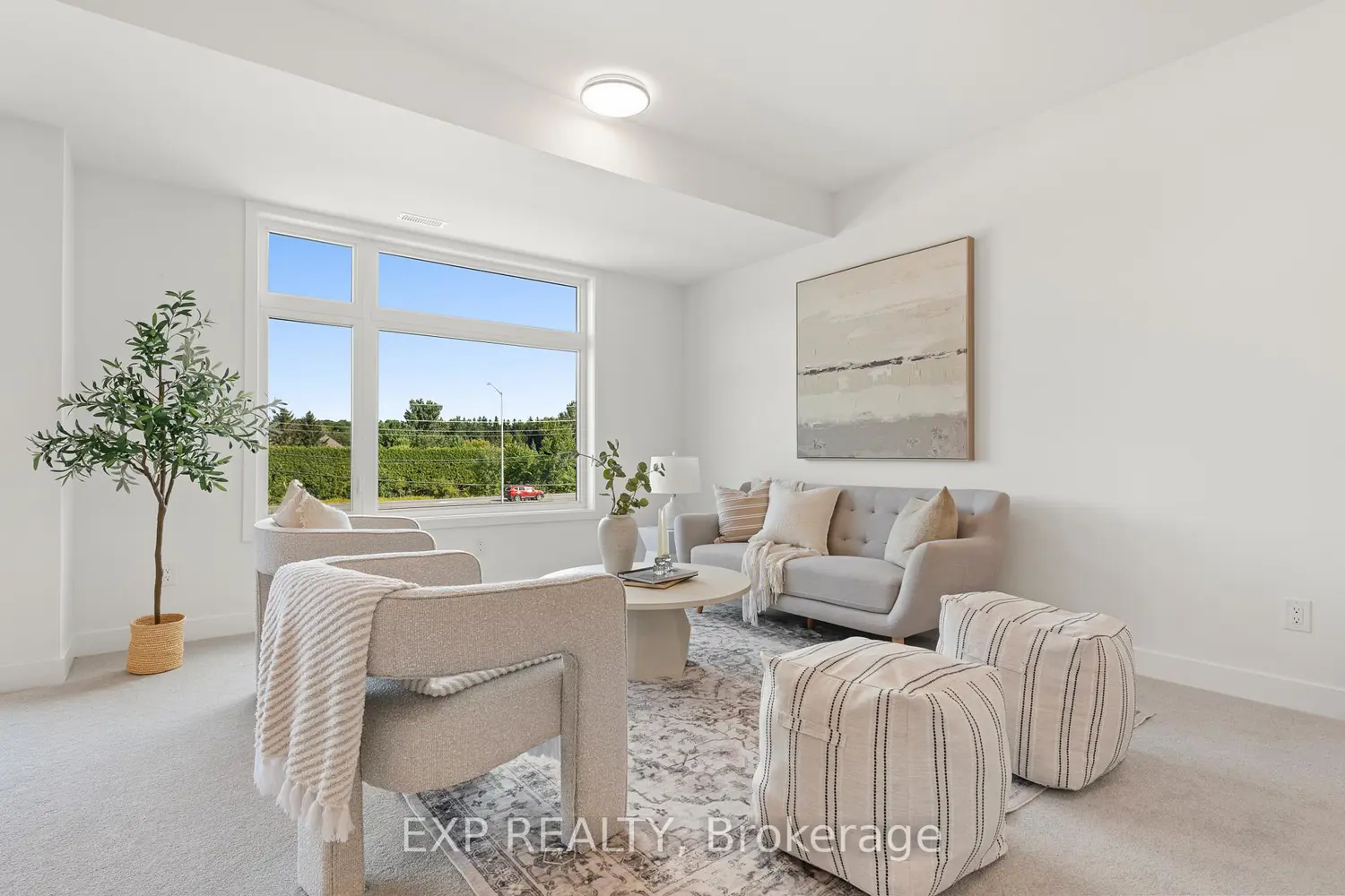 Additional image 4 of 1005 Silhouette Private