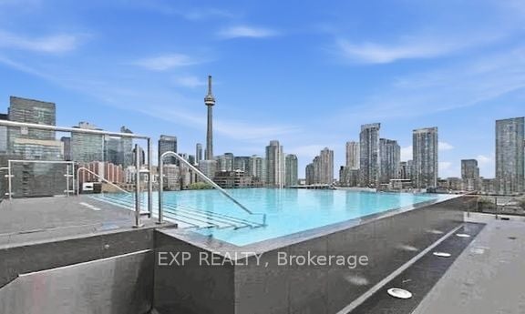 213-560 King Street W, Toronto, ON, M5V 0L6