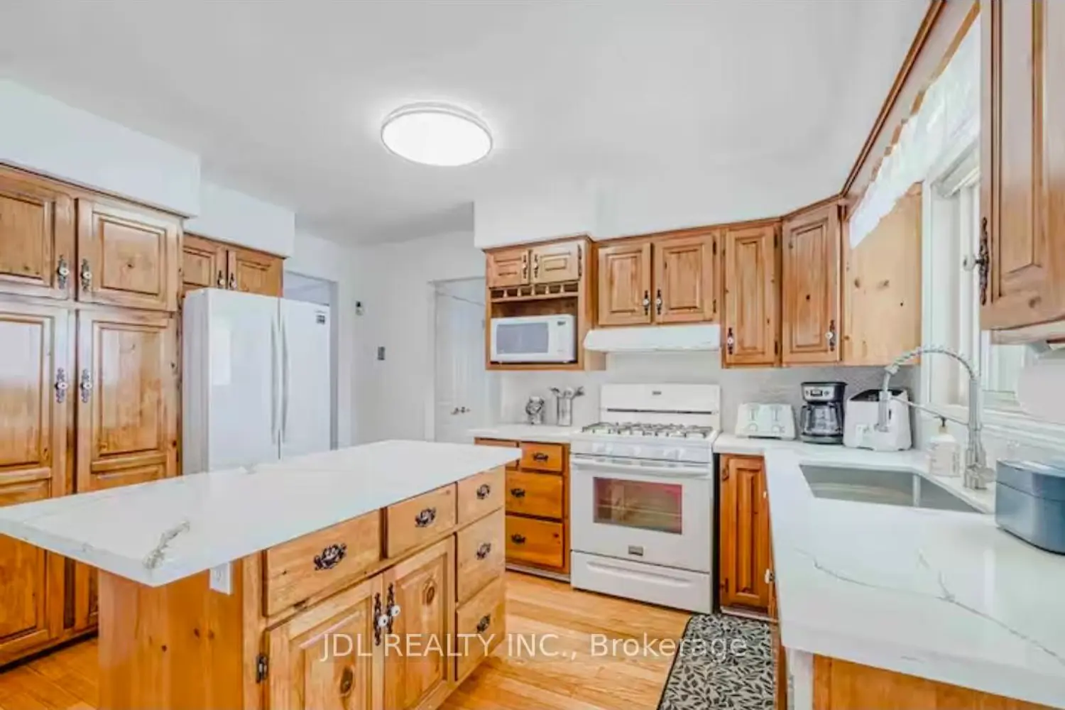 Additional image 7 of 200 Bayview Avenue